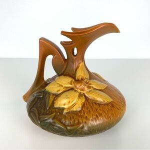 Roseville Clematis Ewer Vase Handle Brown Autumn Vtg USA Floral Flowers Read